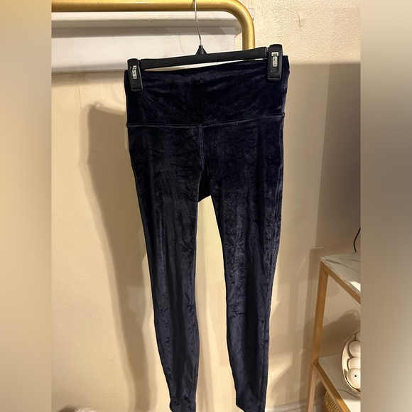 Dark grey velvet lululemon leggings size 6 - Picture 1 of 2
